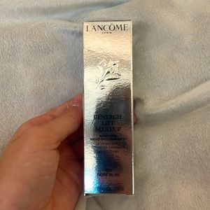 Lancôme Rénergie lift makeup sunscreen shade 370 doré 25{w}